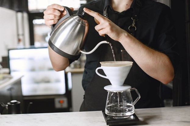เลือกกาดริปกาแฟเพื่อขายในร้านอย่างไร ให้เหมาะกับการใช้งาน? 